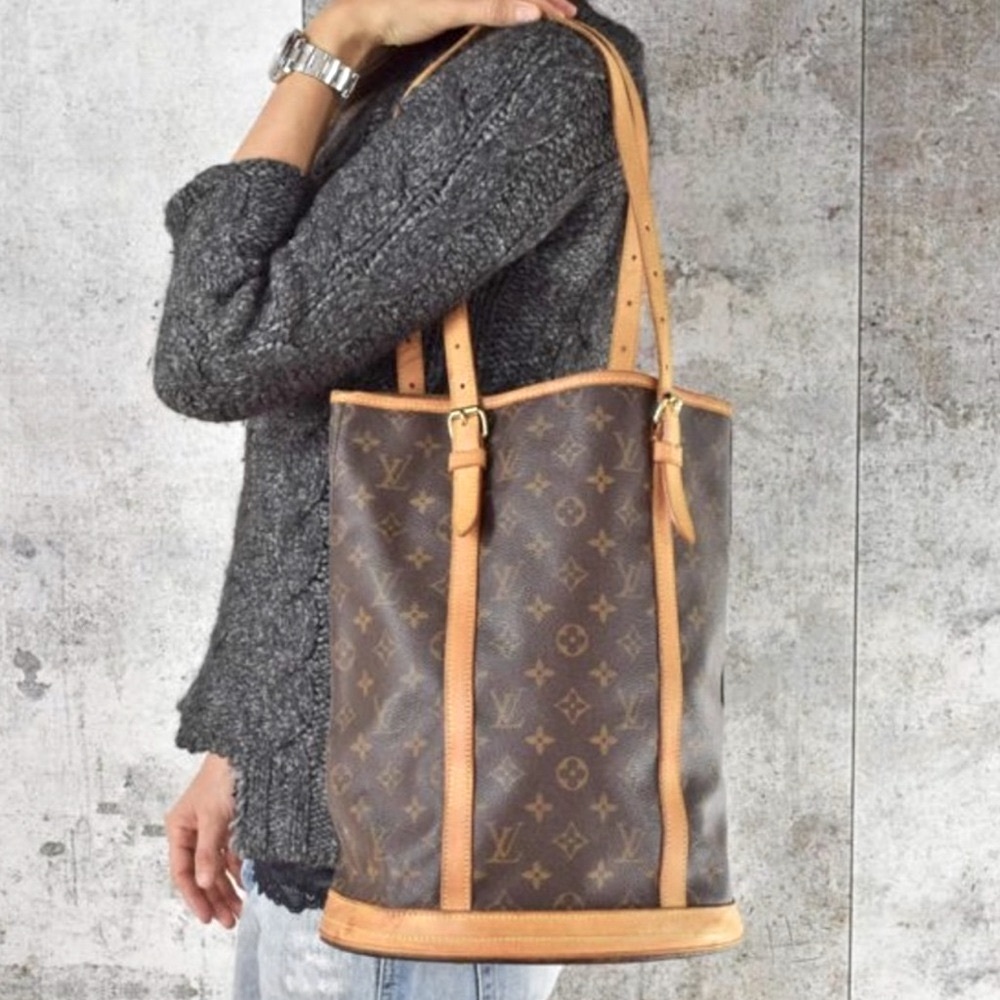 - Authentic Large Bucket Shoulder Bag Louis Vuitton. - Picture 17 of 17